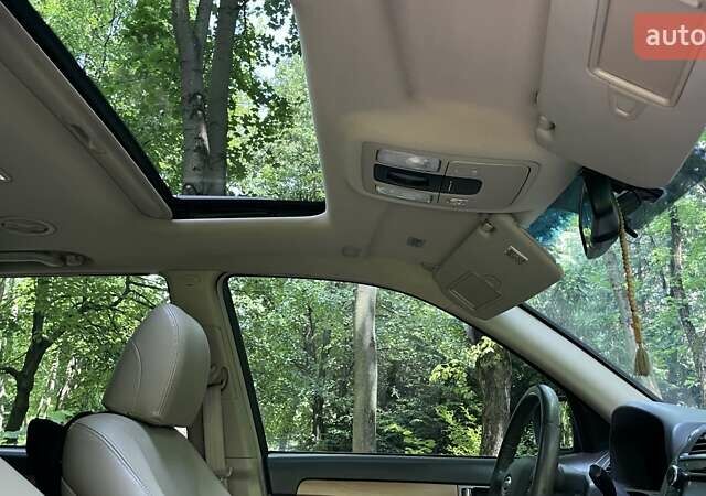 Черный Киа Мохаве, объемом двигателя 2.96 л и пробегом 315 тыс. км за 12500 $, фото 26 на Automoto.ua