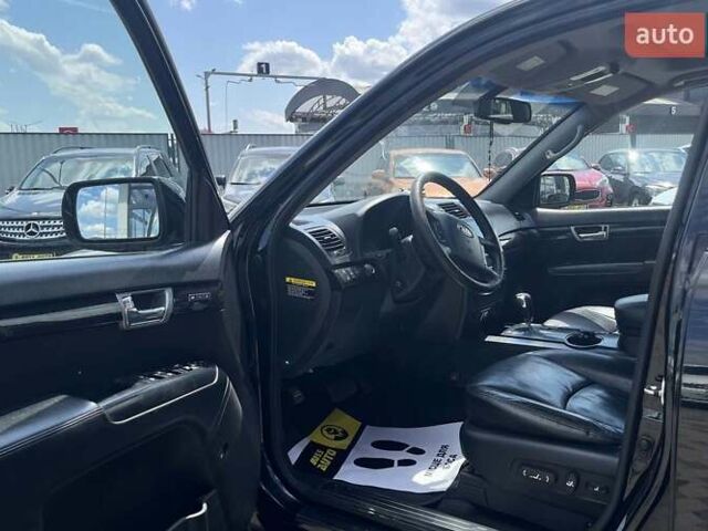 Черный Киа Мохаве, объемом двигателя 2.96 л и пробегом 194 тыс. км за 13990 $, фото 8 на Automoto.ua