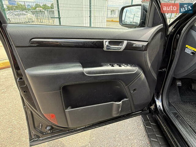 Чорний Кіа Мохаве, об'ємом двигуна 2.96 л та пробігом 318 тис. км за 13490 $, фото 10 на Automoto.ua