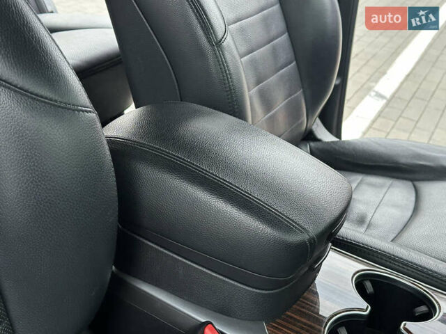 Черный Киа Мохаве, объемом двигателя 2.96 л и пробегом 188 тыс. км за 23500 $, фото 39 на Automoto.ua