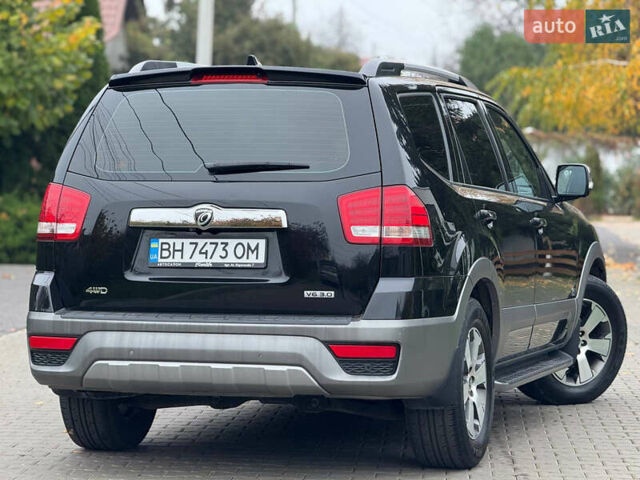 Черный Киа Мохаве, объемом двигателя 2.96 л и пробегом 190 тыс. км за 16900 $, фото 6 на Automoto.ua