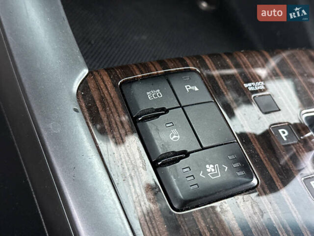 Черный Киа Мохаве, объемом двигателя 2.96 л и пробегом 188 тыс. км за 23500 $, фото 52 на Automoto.ua