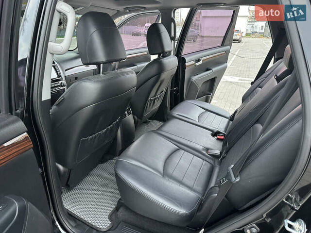 Черный Киа Мохаве, объемом двигателя 2.96 л и пробегом 188 тыс. км за 23500 $, фото 22 на Automoto.ua