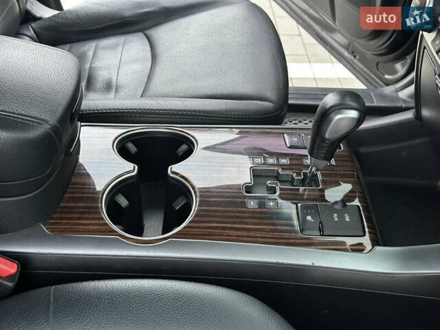 Черный Киа Мохаве, объемом двигателя 2.96 л и пробегом 188 тыс. км за 23500 $, фото 38 на Automoto.ua