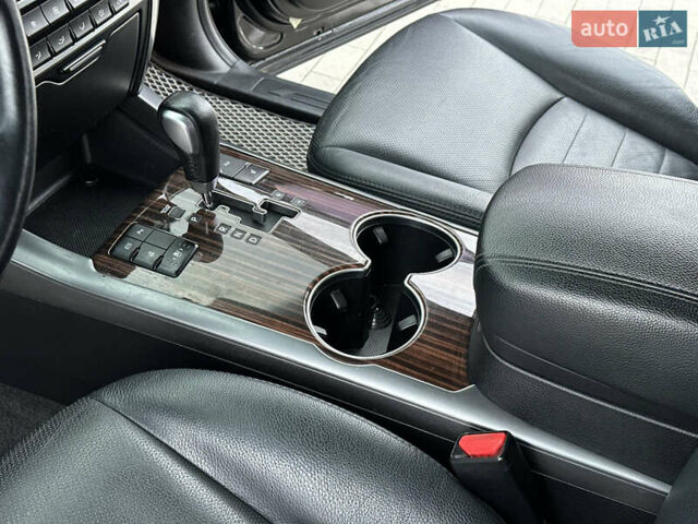 Черный Киа Мохаве, объемом двигателя 2.96 л и пробегом 188 тыс. км за 23500 $, фото 47 на Automoto.ua