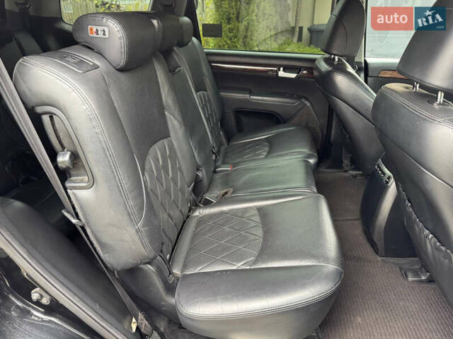 Черный Киа Мохаве, объемом двигателя 2.96 л и пробегом 190 тыс. км за 16900 $, фото 26 на Automoto.ua
