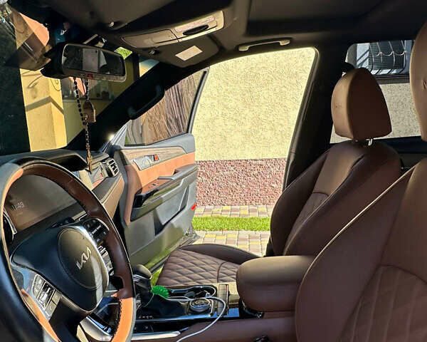 Чорний Кіа Мохаве, об'ємом двигуна 2.96 л та пробігом 23 тис. км за 53000 $, фото 4 на Automoto.ua