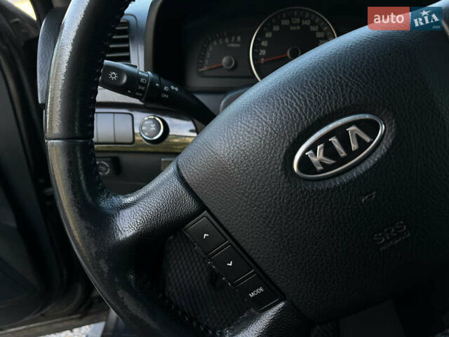 Коричневий Кіа Мохаве, об'ємом двигуна 3.78 л та пробігом 252 тис. км за 9500 $, фото 23 на Automoto.ua