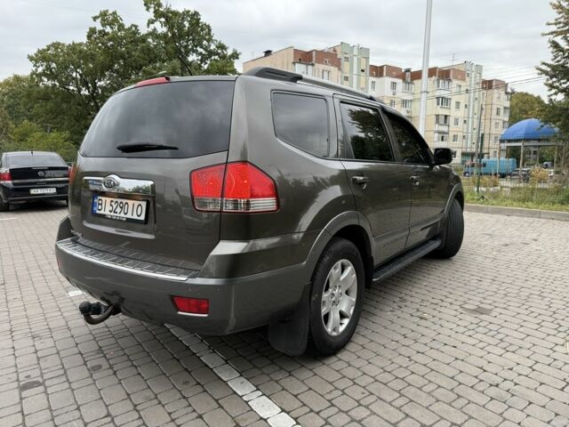 Коричневый Киа Мохаве, объемом двигателя 3 л и пробегом 264 тыс. км за 12800 $, фото 6 на Automoto.ua