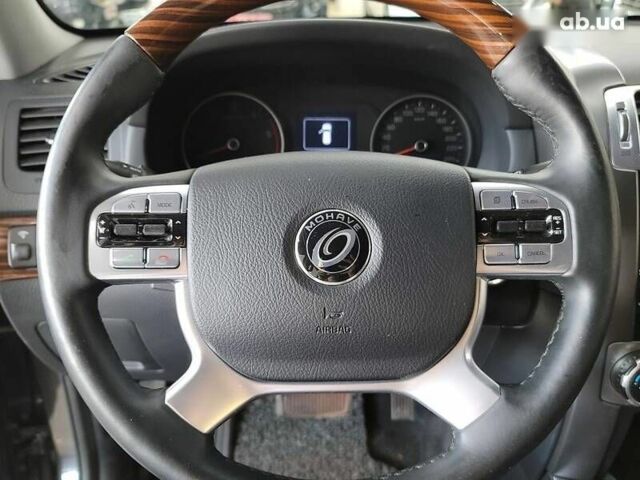 Киа Мохаве, объемом двигателя 3 л и пробегом 181 тыс. км за 25900 $, фото 12 на Automoto.ua