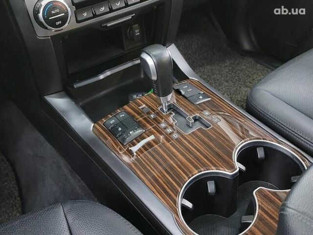 Киа Мохаве, объемом двигателя 3 л и пробегом 181 тыс. км за 25900 $, фото 16 на Automoto.ua