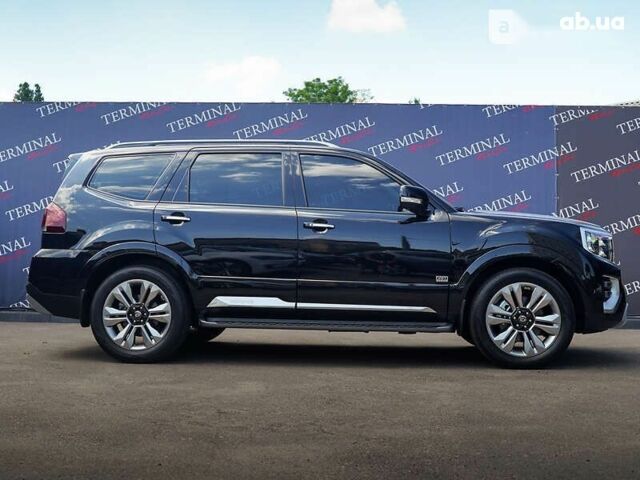 Киа Мохаве, объемом двигателя 3 л и пробегом 14 тыс. км за 55000 $, фото 2 на Automoto.ua