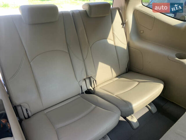 Киа Мохаве, объемом двигателя 2.96 л и пробегом 261 тыс. км за 15000 $, фото 15 на Automoto.ua