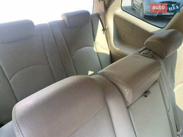 Киа Мохаве, объемом двигателя 2.96 л и пробегом 261 тыс. км за 16500 $, фото 19 на Automoto.ua