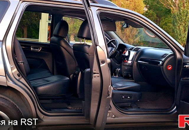 Кіа Мохаве, об'ємом двигуна 3 л та пробігом 188 тис. км за 14200 $, фото 3 на Automoto.ua