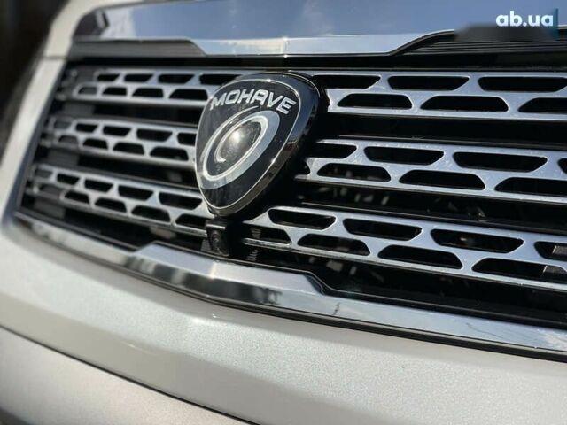 Киа Мохаве, объемом двигателя 3 л и пробегом 83 тыс. км за 24000 $, фото 7 на Automoto.ua