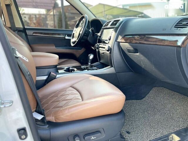 Киа Мохаве, объемом двигателя 3 л и пробегом 83 тыс. км за 19999 $, фото 16 на Automoto.ua