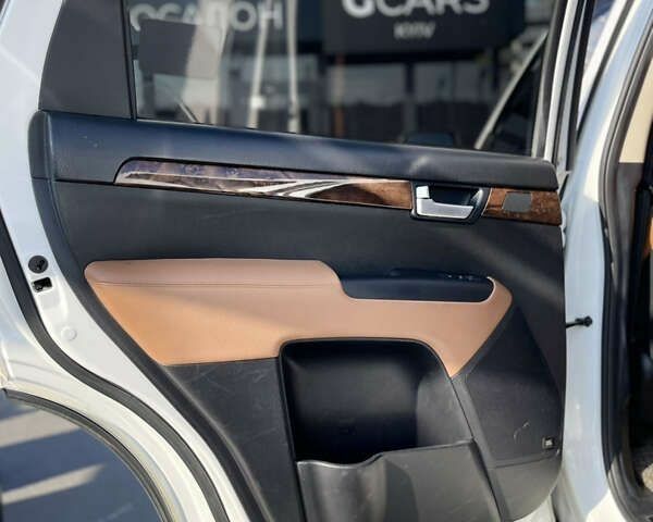 Киа Мохаве, объемом двигателя 3 л и пробегом 83 тыс. км за 24000 $, фото 29 на Automoto.ua