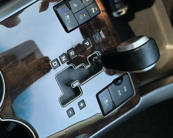 Киа Мохаве, объемом двигателя 3 л и пробегом 83 тыс. км за 19999 $, фото 28 на Automoto.ua