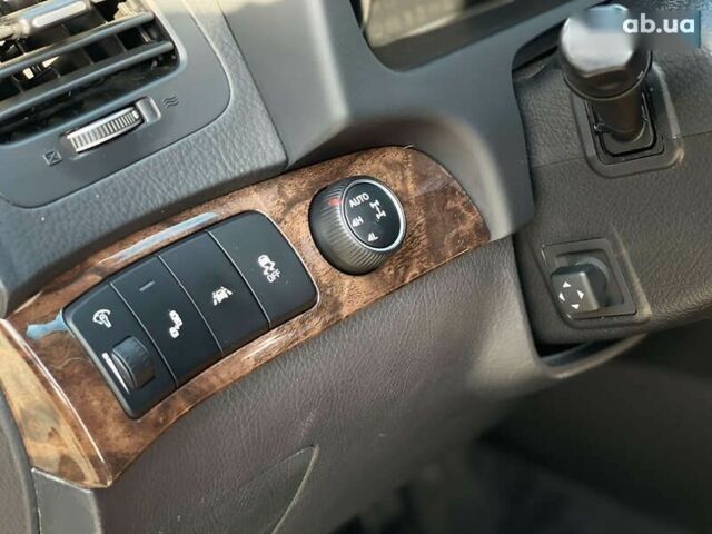 Киа Мохаве, объемом двигателя 3 л и пробегом 83 тыс. км за 19999 $, фото 23 на Automoto.ua