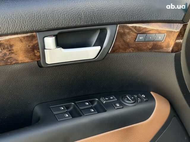Киа Мохаве, объемом двигателя 3 л и пробегом 83 тыс. км за 19999 $, фото 20 на Automoto.ua