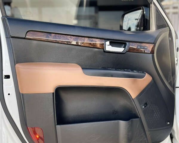Киа Мохаве, объемом двигателя 3 л и пробегом 83 тыс. км за 24000 $, фото 22 на Automoto.ua