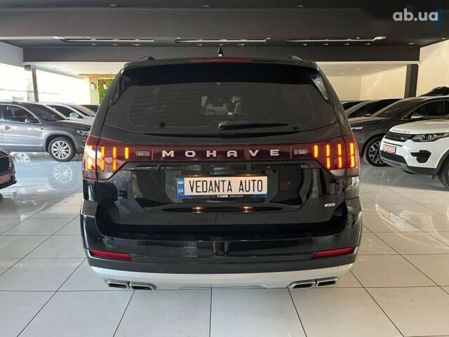 Киа Мохаве, объемом двигателя 3 л и пробегом 90 тыс. км за 47500 $, фото 4 на Automoto.ua