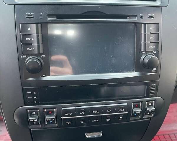 Серый Киа Мохаве, объемом двигателя 3.78 л и пробегом 293 тыс. км за 11500 $, фото 9 на Automoto.ua