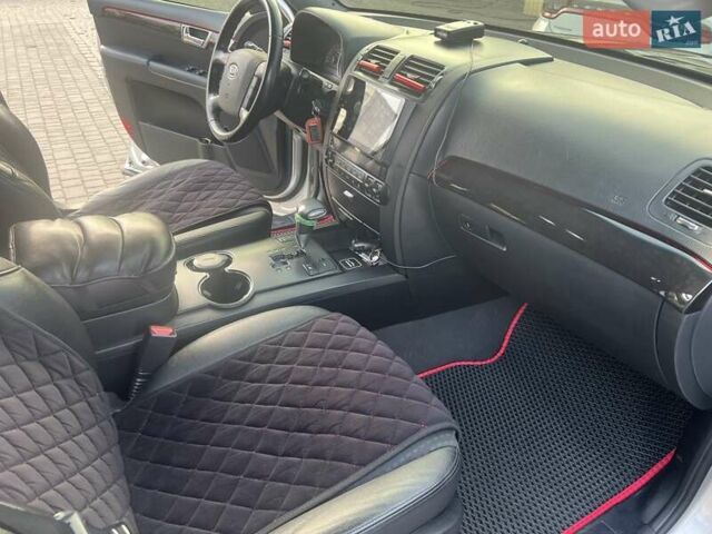 Серый Киа Мохаве, объемом двигателя 3.78 л и пробегом 118 тыс. км за 14000 $, фото 23 на Automoto.ua