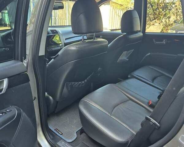 Сірий Кіа Мохаве, об'ємом двигуна 2.96 л та пробігом 211 тис. км за 12300 $, фото 8 на Automoto.ua