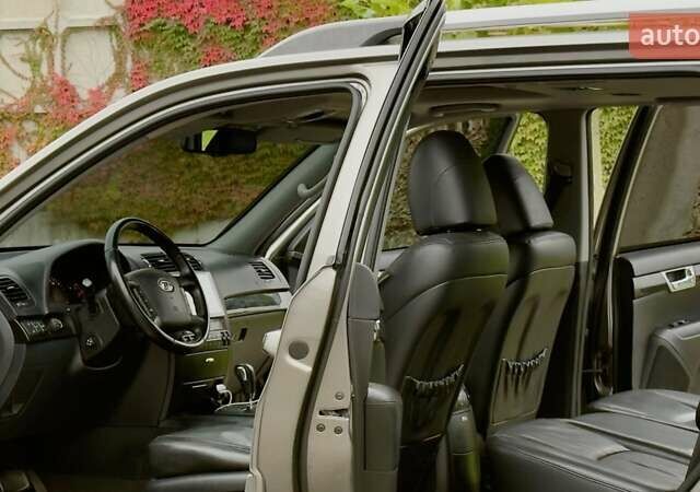 Кіа Мохаве 2012 у Дніпро (Дніпропетровську) на Automoto.ua Сірий Кіа Мохаве, об'ємом двигуна 3 л та пробігом 183 тис. км за 14000 $, фото 21 на Automoto.ua