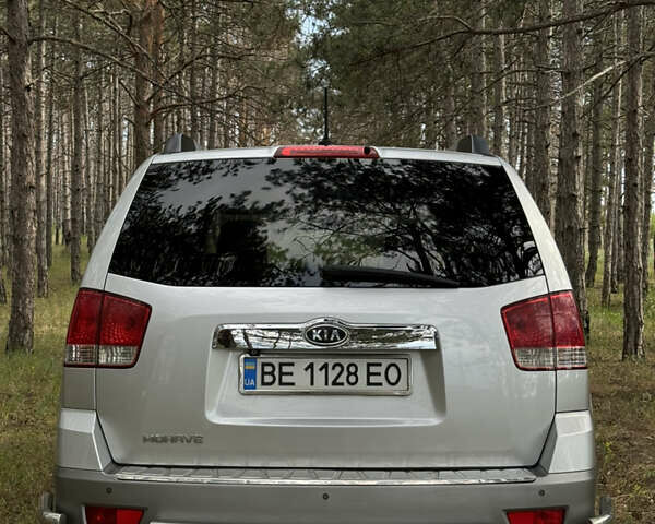 Серый Киа Мохаве, объемом двигателя 2.96 л и пробегом 229 тыс. км за 16300 $, фото 2 на Automoto.ua