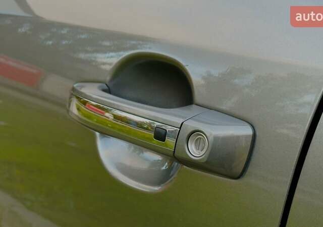 Кіа Мохаве 2012 у Дніпро (Дніпропетровську) на Automoto.ua Сірий Кіа Мохаве, об'ємом двигуна 3 л та пробігом 183 тис. км за 14000 $, фото 13 на Automoto.ua