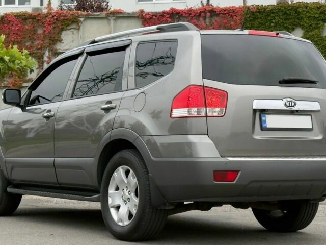 Киа Мохаве 2013 в Днепре (Днепропетровске) на Automoto.ua Серый Киа Мохаве, объемом двигателя 3 л и пробегом 180 тыс. км за 14000 $, фото 6 на Automoto.ua