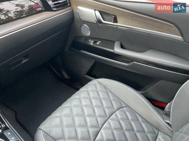 Серый Киа Мохаве, объемом двигателя 3 л и пробегом 66 тыс. км за 47300 $, фото 13 на Automoto.ua