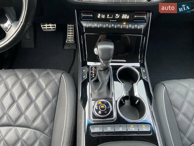 Серый Киа Мохаве, объемом двигателя 3 л и пробегом 66 тыс. км за 47300 $, фото 11 на Automoto.ua