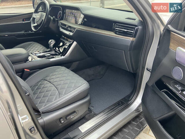 Серый Киа Мохаве, объемом двигателя 3 л и пробегом 66 тыс. км за 47300 $, фото 7 на Automoto.ua