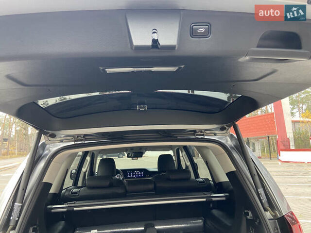 Серый Киа Мохаве, объемом двигателя 3 л и пробегом 66 тыс. км за 47300 $, фото 19 на Automoto.ua