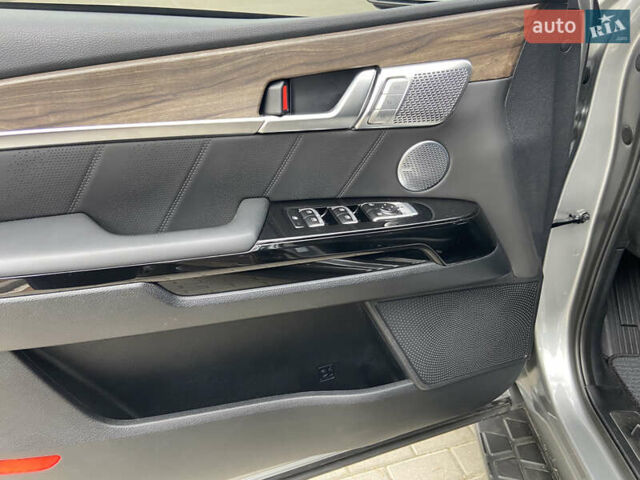 Серый Киа Мохаве, объемом двигателя 3 л и пробегом 66 тыс. км за 47300 $, фото 20 на Automoto.ua