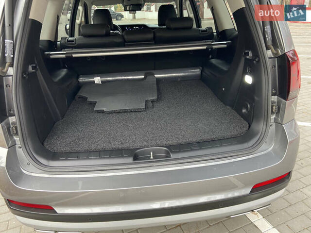 Серый Киа Мохаве, объемом двигателя 3 л и пробегом 66 тыс. км за 47300 $, фото 18 на Automoto.ua