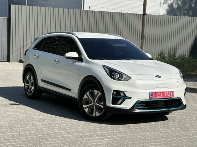 Белый Киа Niro, объемом двигателя 0 л и пробегом 49 тыс. км за 17650 $, фото 9 на Automoto.ua