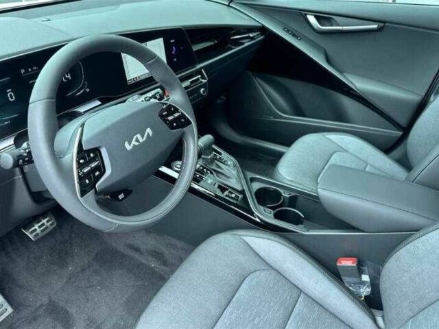 Белый Киа Niro, объемом двигателя 1.6 л и пробегом 1 тыс. км за 8800 $, фото 5 на Automoto.ua