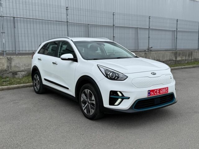 Білий Кіа Niro, об'ємом двигуна 0 л та пробігом 88 тис. км за 17900 $, фото 3 на Automoto.ua
