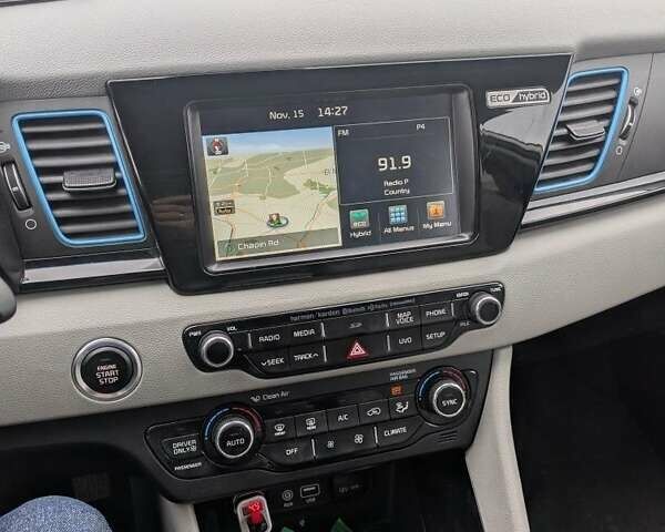 Белый Киа Niro, объемом двигателя 1.6 л и пробегом 110 тыс. км за 15600 $, фото 11 на Automoto.ua