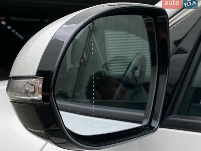 Белый Киа Niro, объемом двигателя 1.58 л и пробегом 93 тыс. км за 19990 $, фото 21 на Automoto.ua