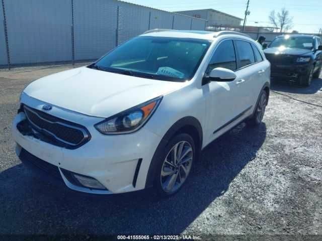 Белый Киа Niro, объемом двигателя 1.6 л и пробегом 100 тыс. км за 10000 $, фото 1 на Automoto.ua