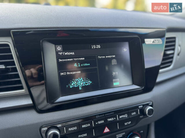 Белый Киа Niro, объемом двигателя 1.6 л и пробегом 160 тыс. км за 15400 $, фото 44 на Automoto.ua