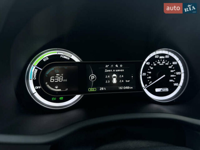 Белый Киа Niro, объемом двигателя 1.6 л и пробегом 160 тыс. км за 15400 $, фото 38 на Automoto.ua