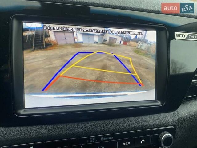 Білий Кіа Niro, об'ємом двигуна 1.58 л та пробігом 147 тис. км за 17400 $, фото 12 на Automoto.ua