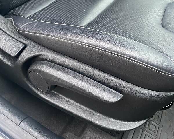 Білий Кіа Niro, об'ємом двигуна 1.58 л та пробігом 147 тис. км за 17400 $, фото 26 на Automoto.ua